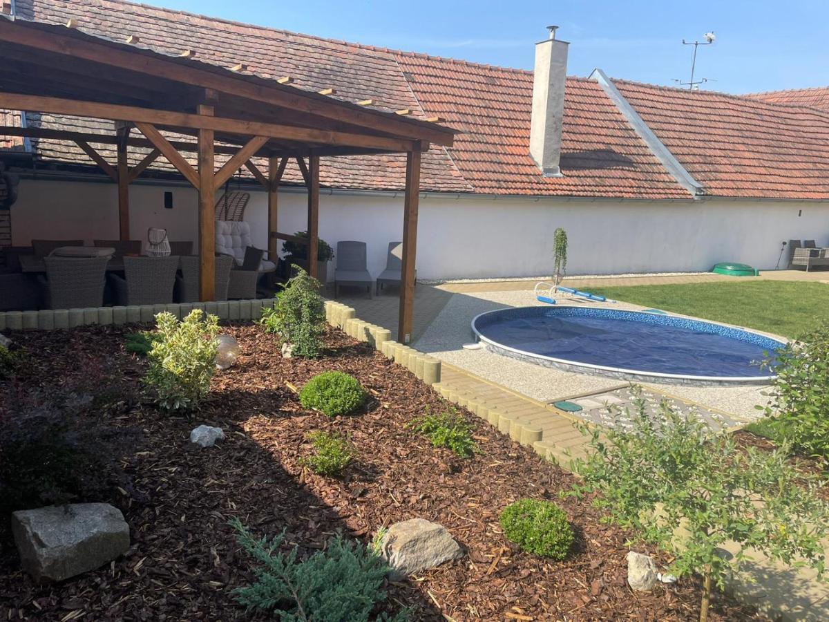 Apartmany U Palavy Přítluky Exterior foto